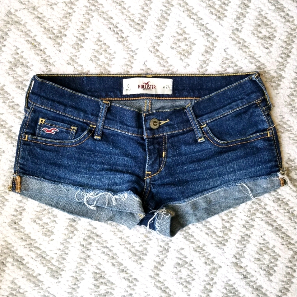 Hollister Cuffed Mini Shorts Size 0